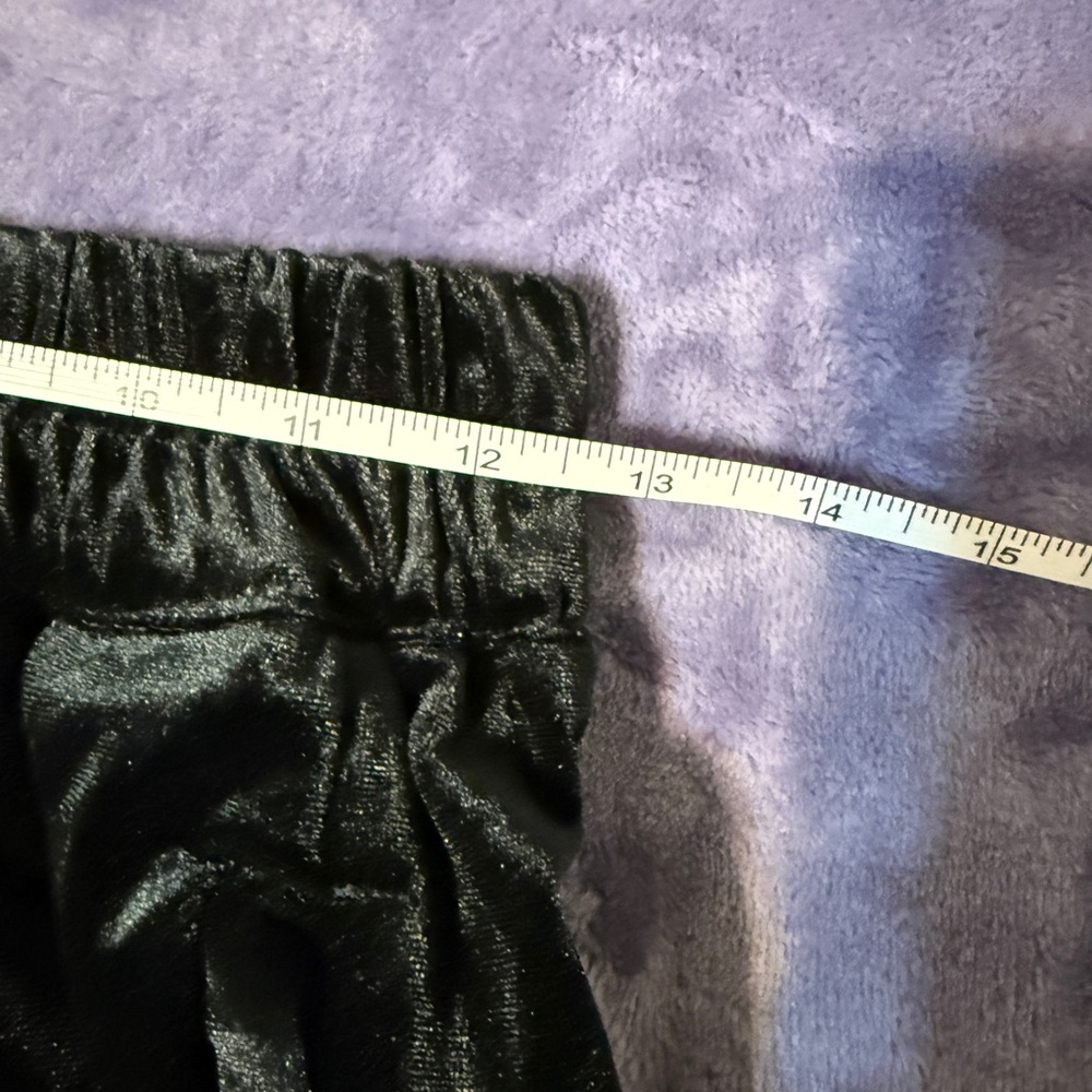Umgee Black Velvet Wide Leg Pants Ruffle Hem Pull On Pants Small NWT - Picture 7 of 9